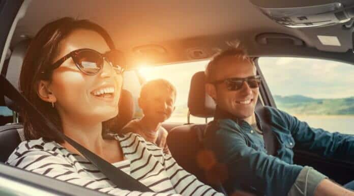 Family on Iceland Ring Road 7 day itinerary