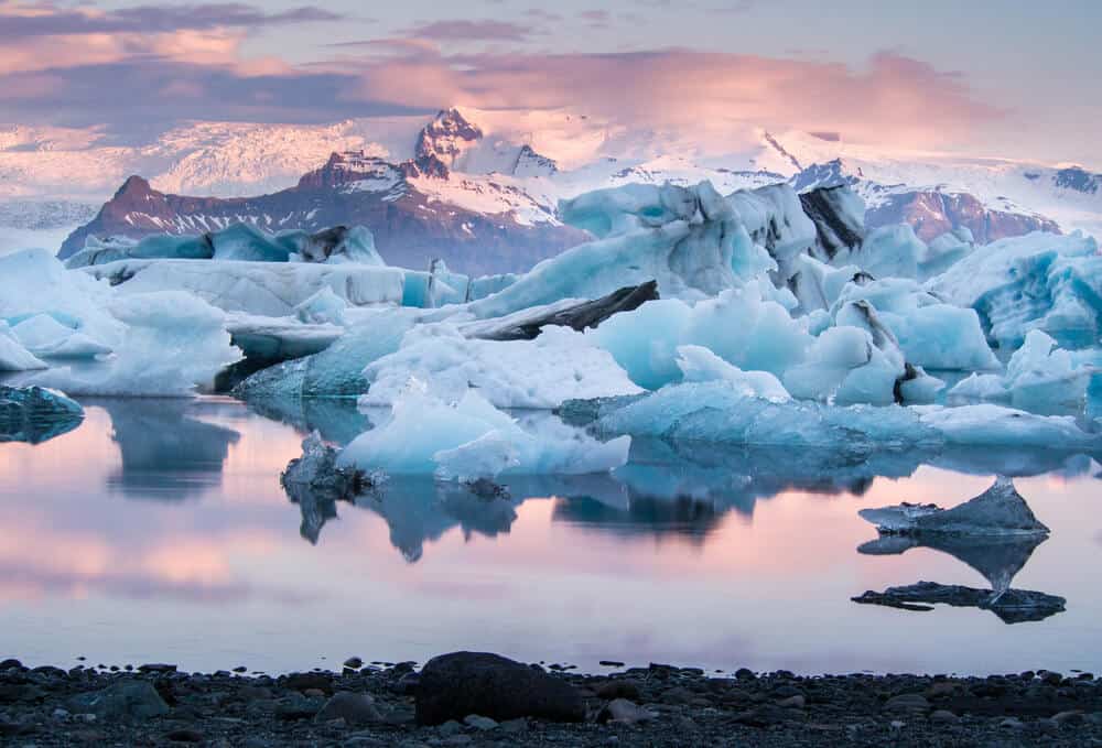 Jökulsárlón Glacier Lagoon and Iceland's Diamond Beach are two main stops on the Ring Road