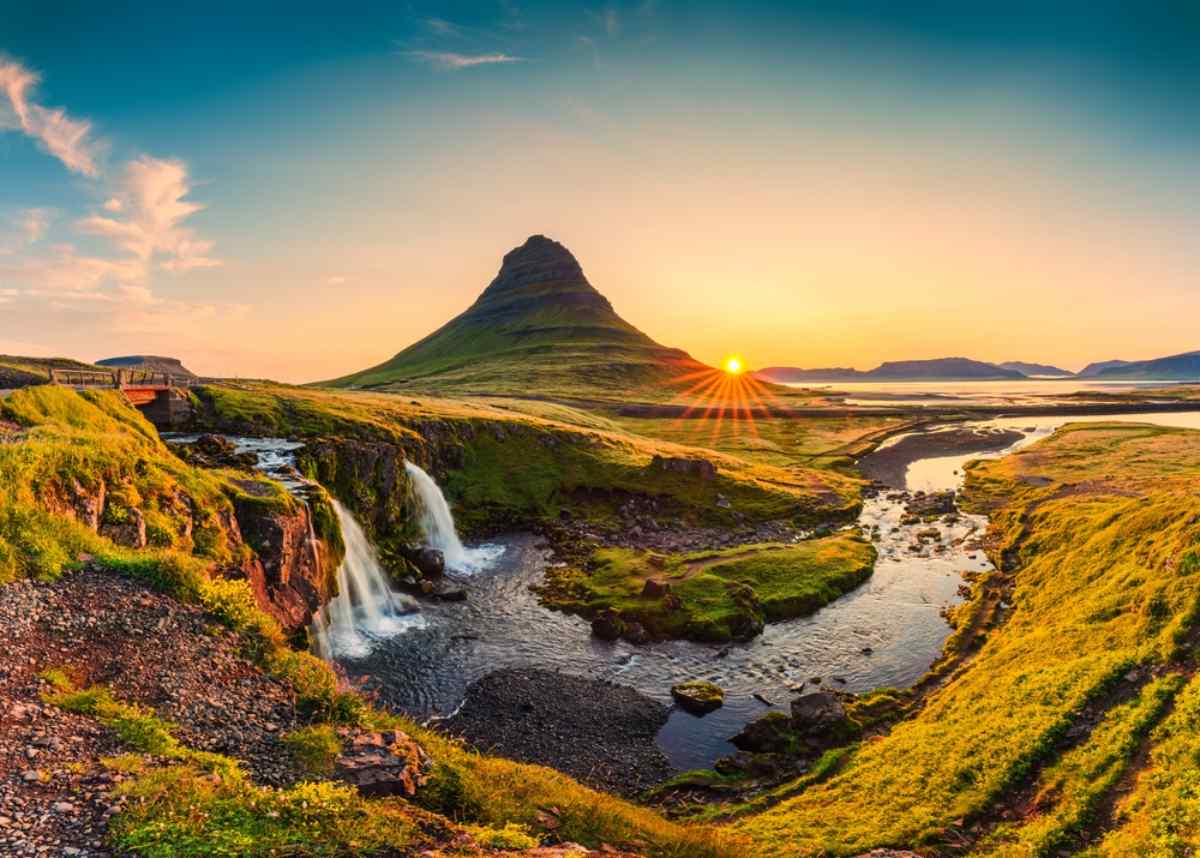 Kirkufellsfoss at dawn