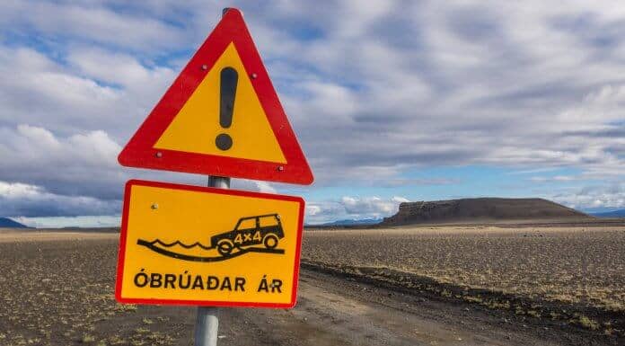 Óbrúadar ár is a special road sign in Iceland
