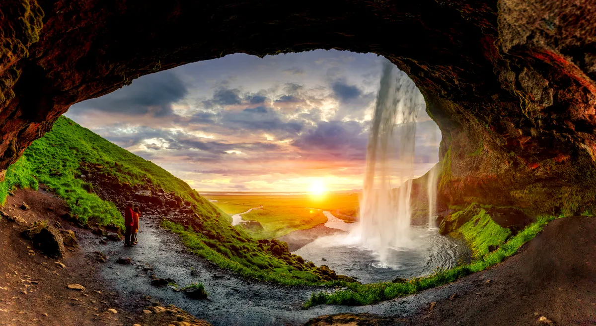 Seljalandsfoss Waterfall